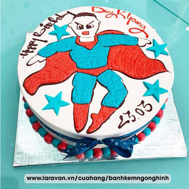 Bánh kem sinh nhật vẽ hình siêu nhân bay