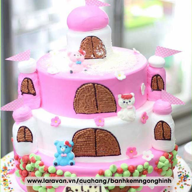 Bánh kem sinh nhật tạo hình lâu đài bé gái đẹp