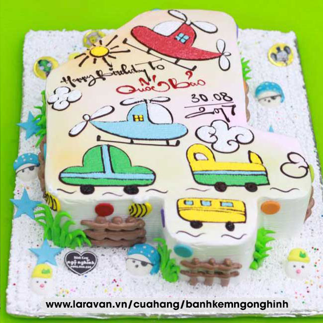 Bánh kem sinh nhật vẽ hình máy bay và xe hơi