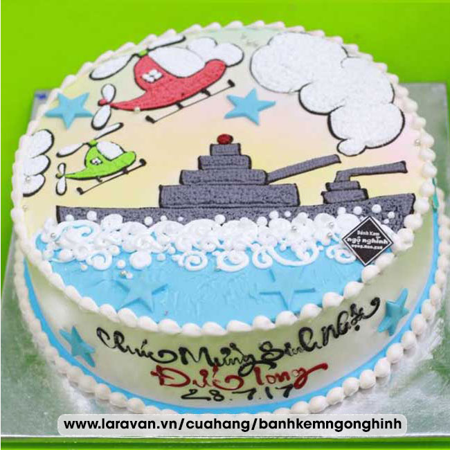 Bánh kem sinh nhật vẽ hình máy bay và xe tăng