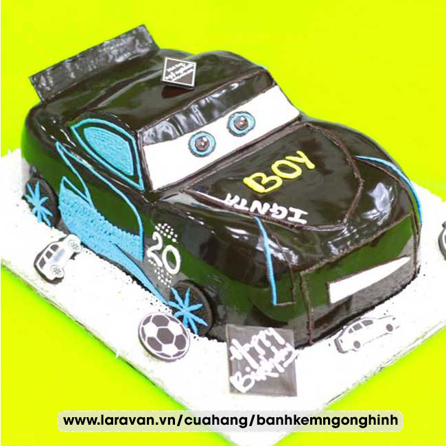 Bánh kem sinh nhật tạo hình xe đua, siêu xe