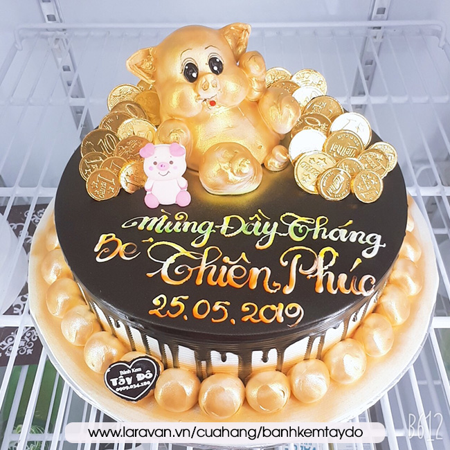 Bánh sinh nhật hình con heo dễ thương SN059 ⋆ Tiệm Bánh Choco